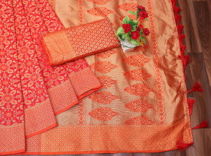 Red color patola silk saree with zari weaving wor