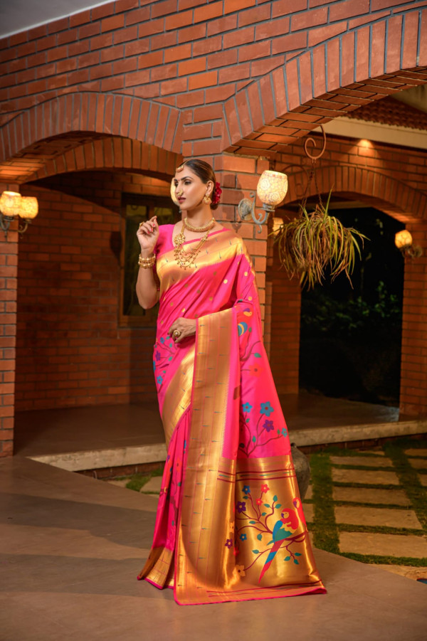 Buy jim & jago Self Design, Solid/Plain Bollywood Jacquard Purple Sarees  Online @ Best Price In India | Flipkart.com