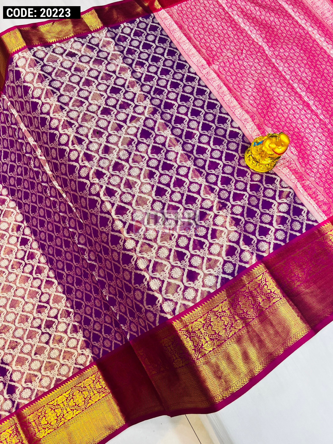 Lilac Lily I Pastel Purple Handloom Tissue Saree