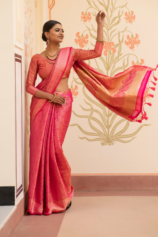 Pink Color Soft Kanchipuram Silk Saree With Zari Border