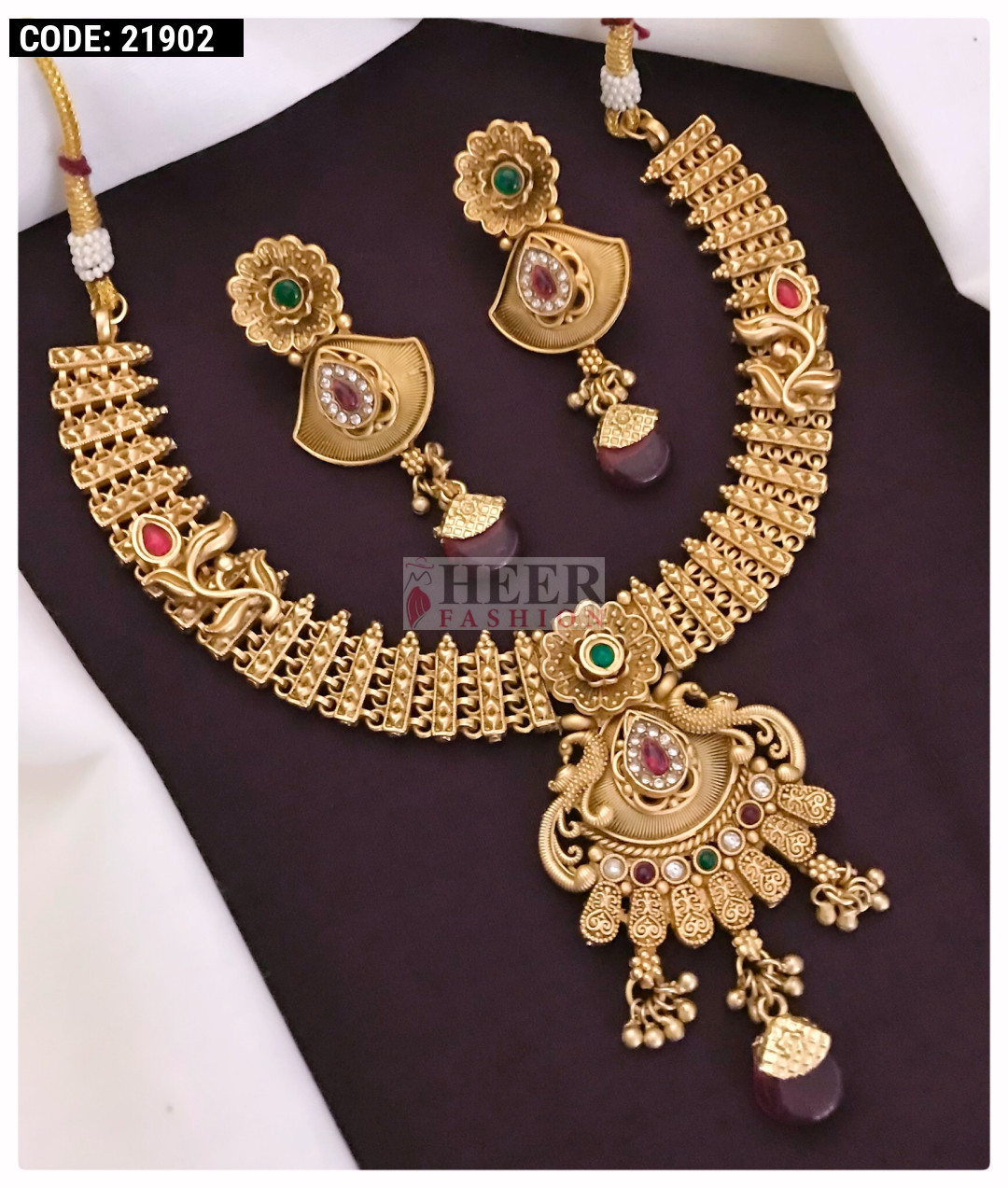 Antique Classic Necklace With Gold Plating Set