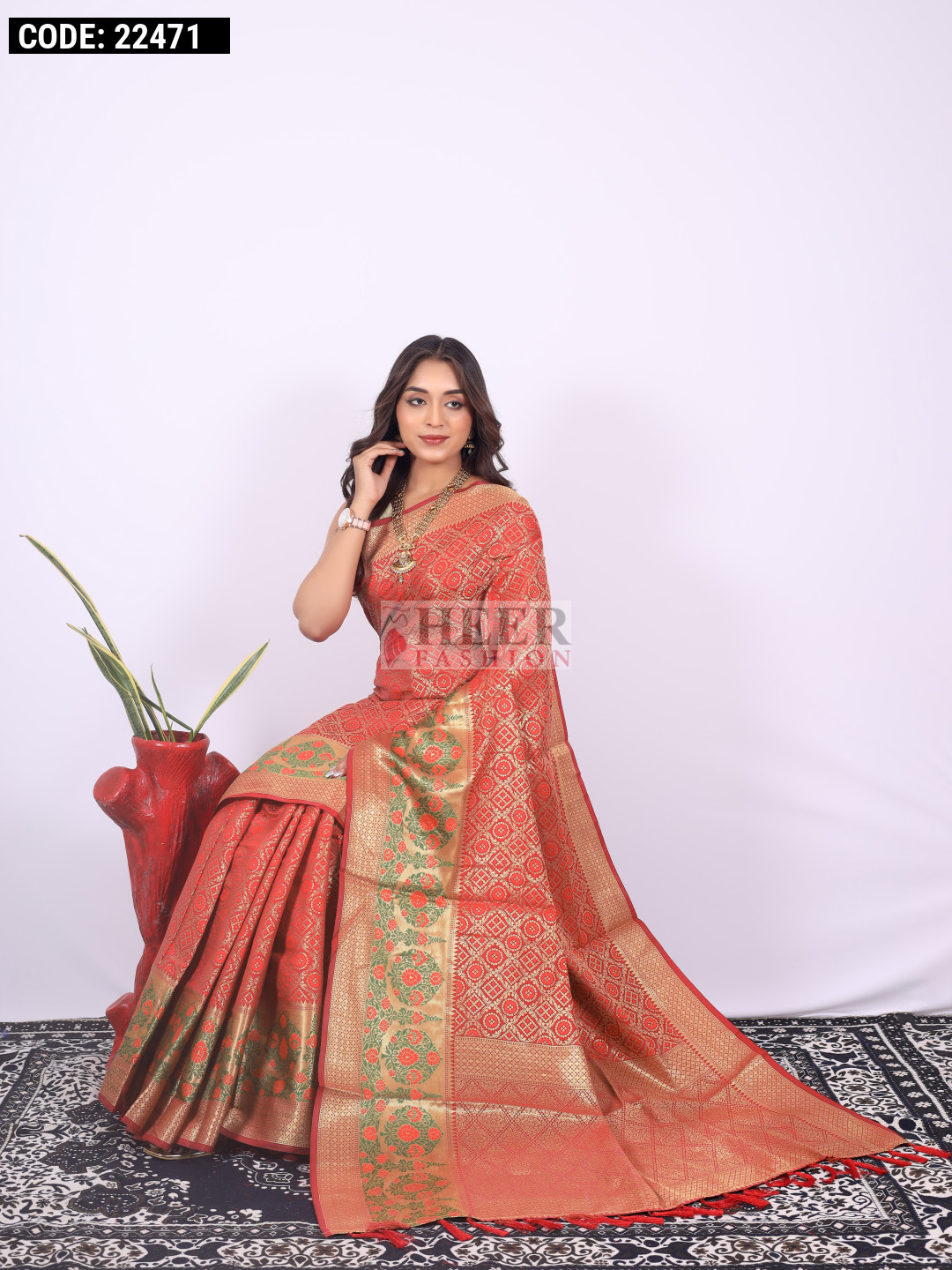 Red & Turquoise Shaded Navratan Patola Saree