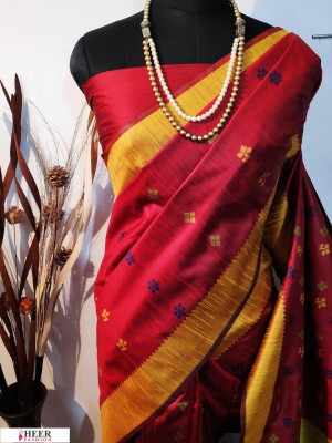 Red color Handloom raw silk weaving saree
