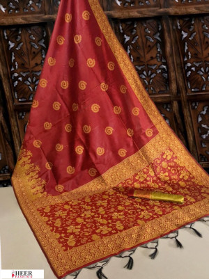 Red color Handloom raw silk weaving saree
