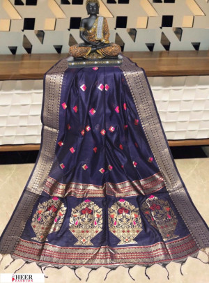 Navy blue color Handloom cotton weaving saree