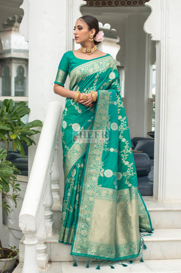 Rama Green Saree in Pure Kanjeevaram Silk for wedding - Clot