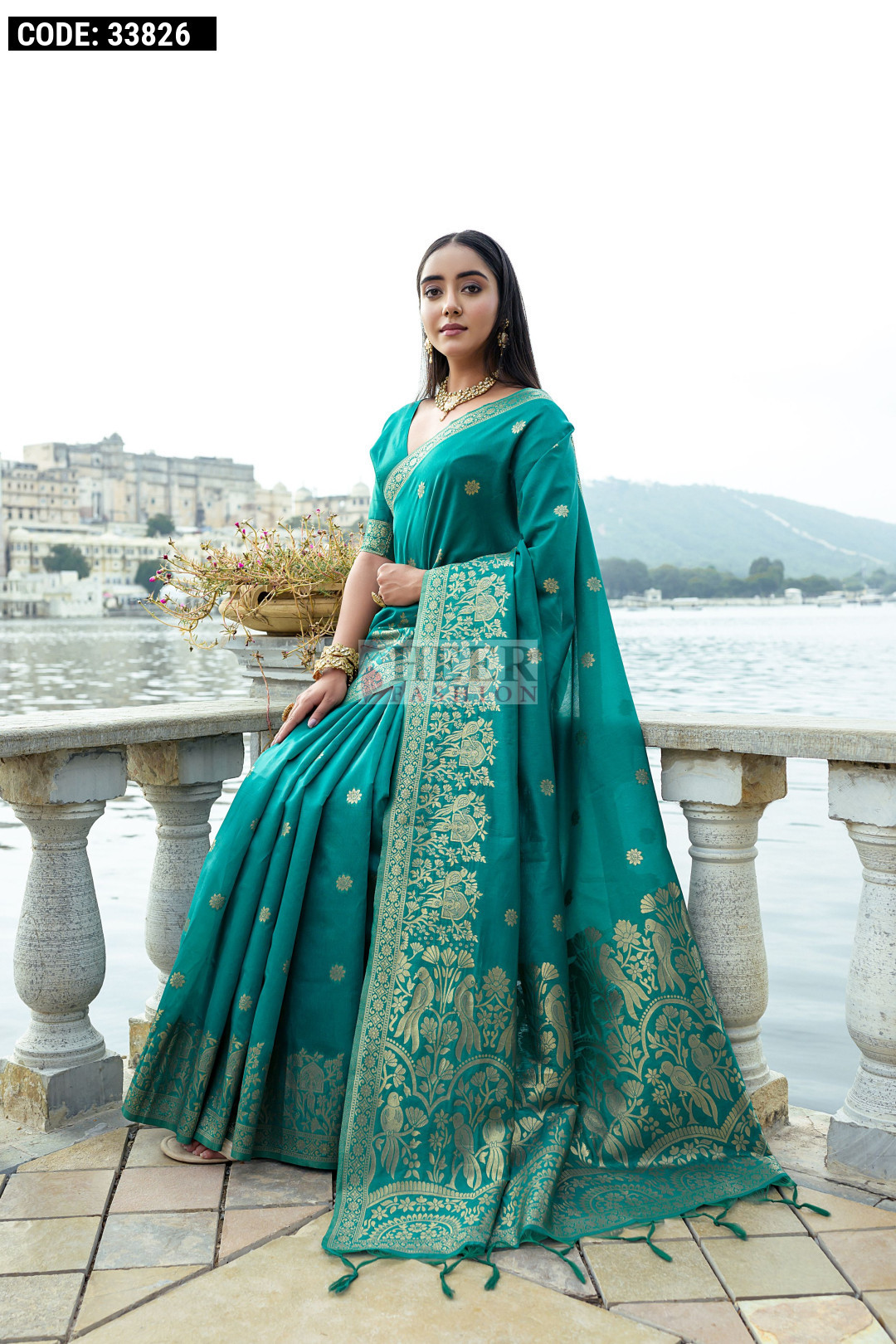 Green Colour Beautiful Soft Silk Saree With Zari Woven Designer main image 0