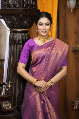 Magenta color kanjivaram silk saree with zari weaving work