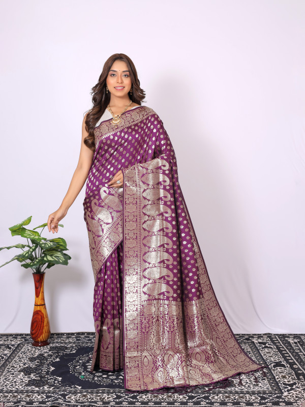 Deep Magenta Colour Handwoven Kadwa Katan Silk Banarasi Saree – Chakori  Ethnic