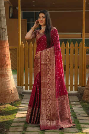 Magenta color bandhej silk saree with zari weaving work