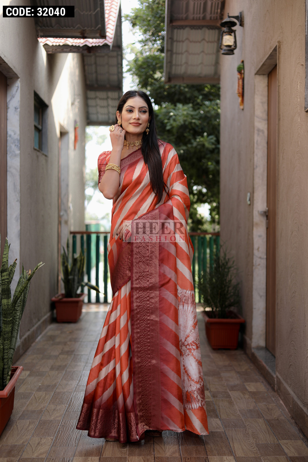 Black And Red Leheriya Pattern Digital Print Chanderi Saree With buying Zari Border.