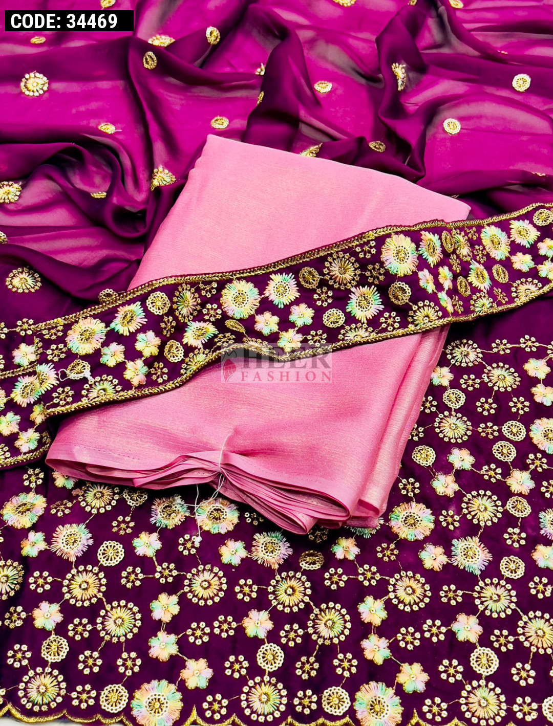 Women Pink Cotton Digital Print Saree With Unstitched Blouse