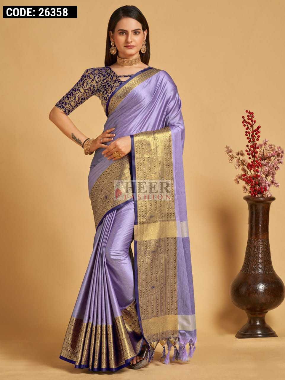 Lavender Woven Design Silk Blend Saree With Unstitched Blouse Piece