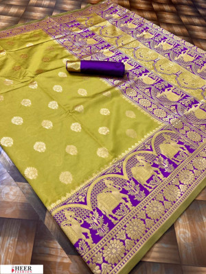 Green color soft & Pure Banarasi silk saree With Rich Weaving Pallu