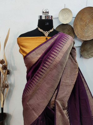 Magenta color raw silk weaving saree with temple woven border