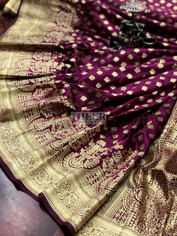 Magenta Silk Blend Woven Design Banarasi Saree