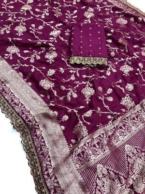 Magenta color viscose georgette with lace border zari design saree