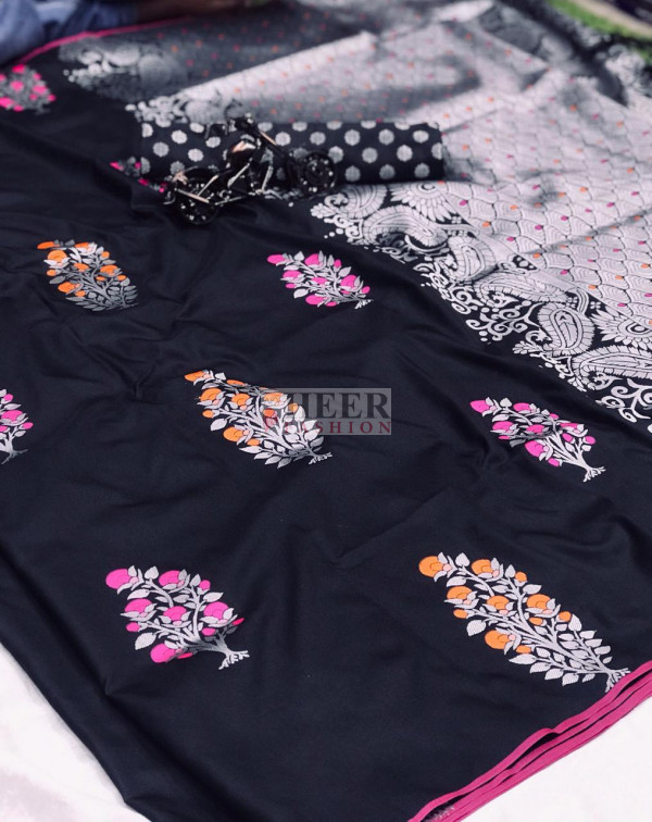 Jacquard Lichi Silk Dark Green Saree With Unstiched Blouse Piece