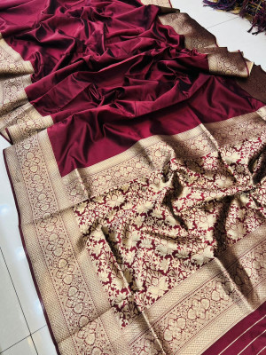 Maroon color soft kanchipuram silk saree with golden zari weaving work
