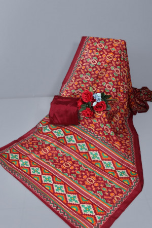 Raw silk saree with ikat printed contrast pallu