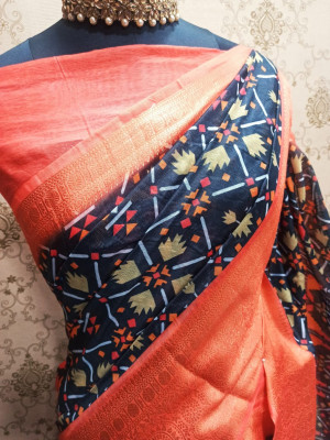 Handloom linen saree with digital printed zari woven pallu