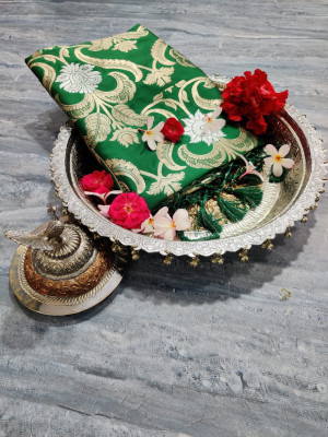 Green color soft banarasi silk weaving saree with zari work