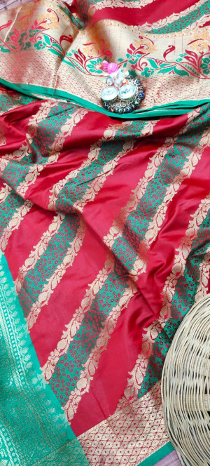 Lichi silk saree with zari woven work