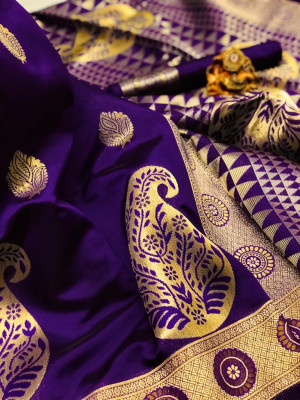 Soft banarasi silk saree with zari woven rich pallu