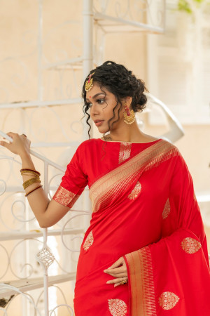 Red color soft banarasi katan silk saree with zari weaving pallu