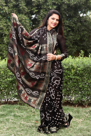 Black color pure bandhej silk saree zari weaving rich pallu