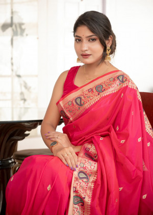 Pink color soft banarasi silk saree with zari work