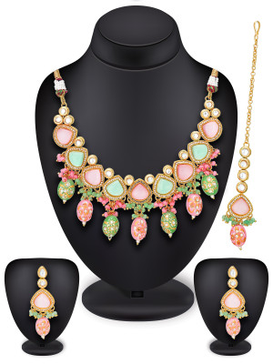 Pink And Green Kundan Necklace Set With Maangtikka