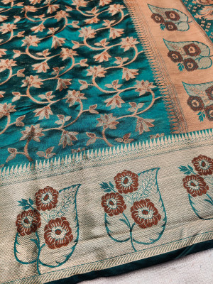 Rama green color Soft cotton saree with zari weaving work