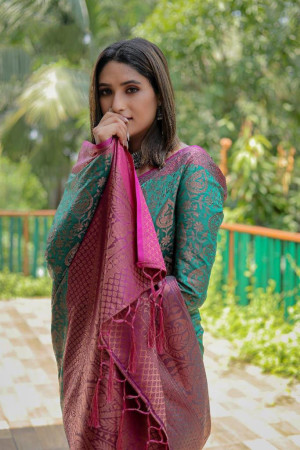 Rama green color kanchipuram  silk saree with zari woven work