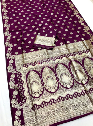 Magenta banarasi silk saree with zari weaving work
